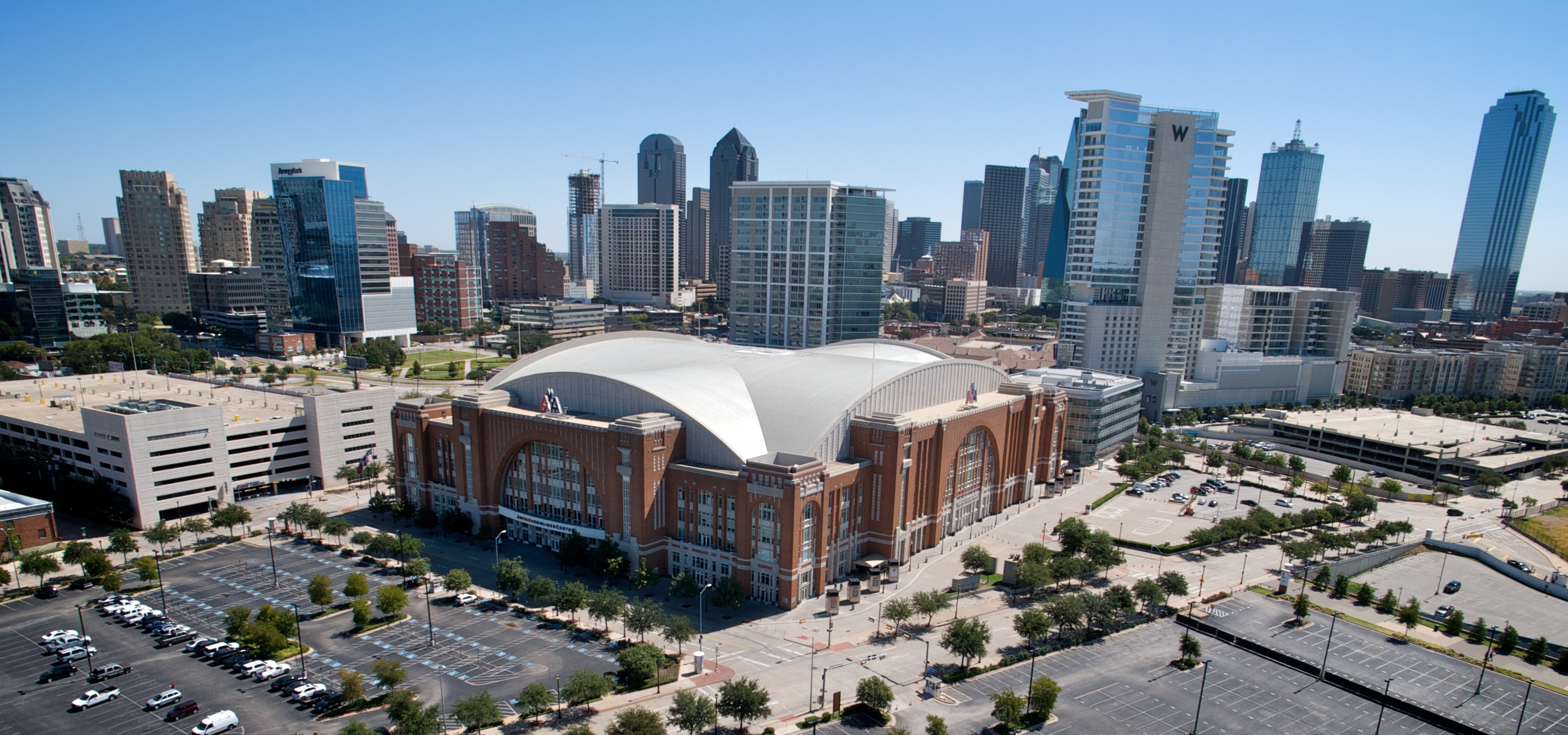 American Airlines Center (6246886325).jpg