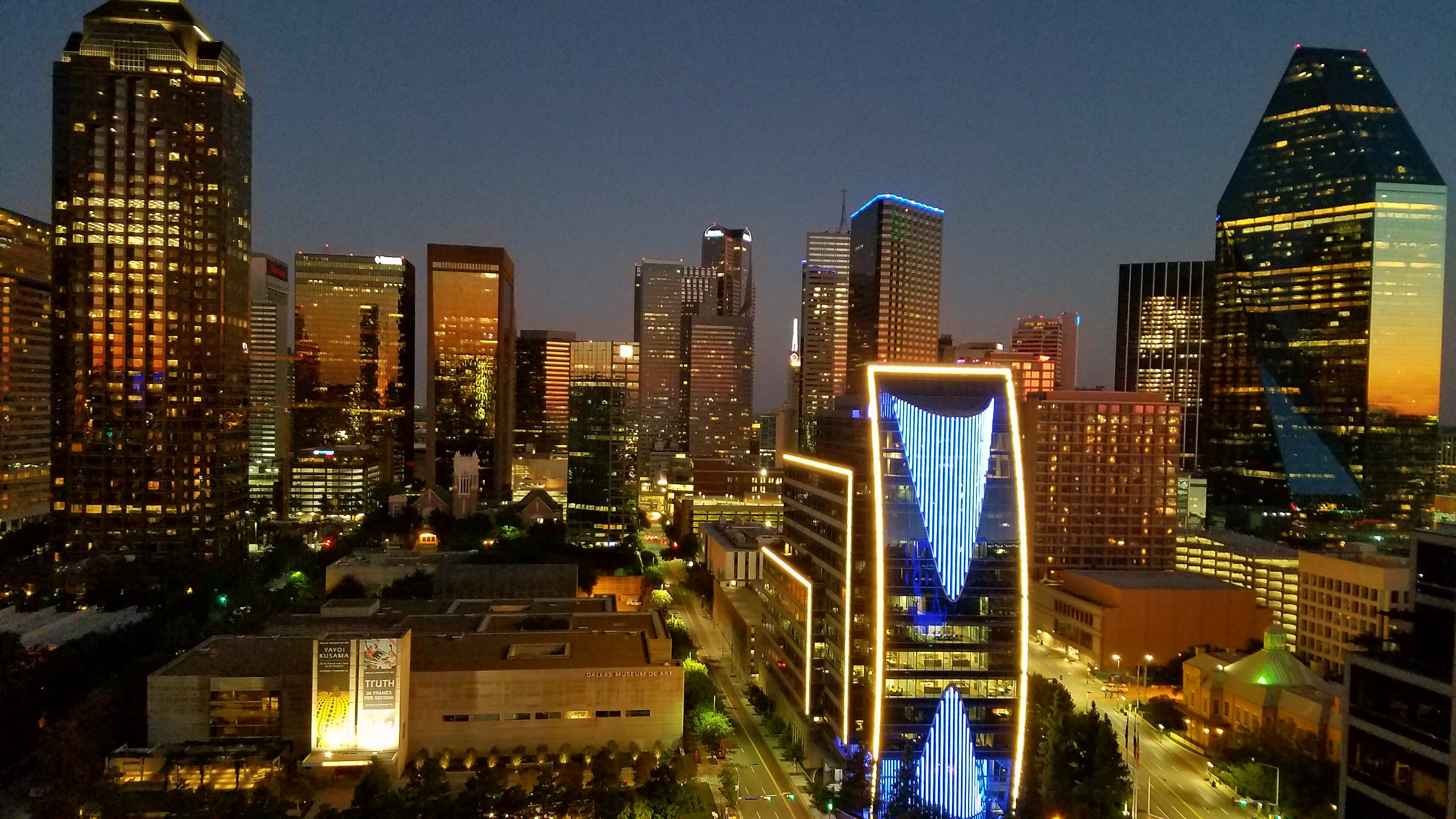 Dallas Skyline with Arts District at night.jpg