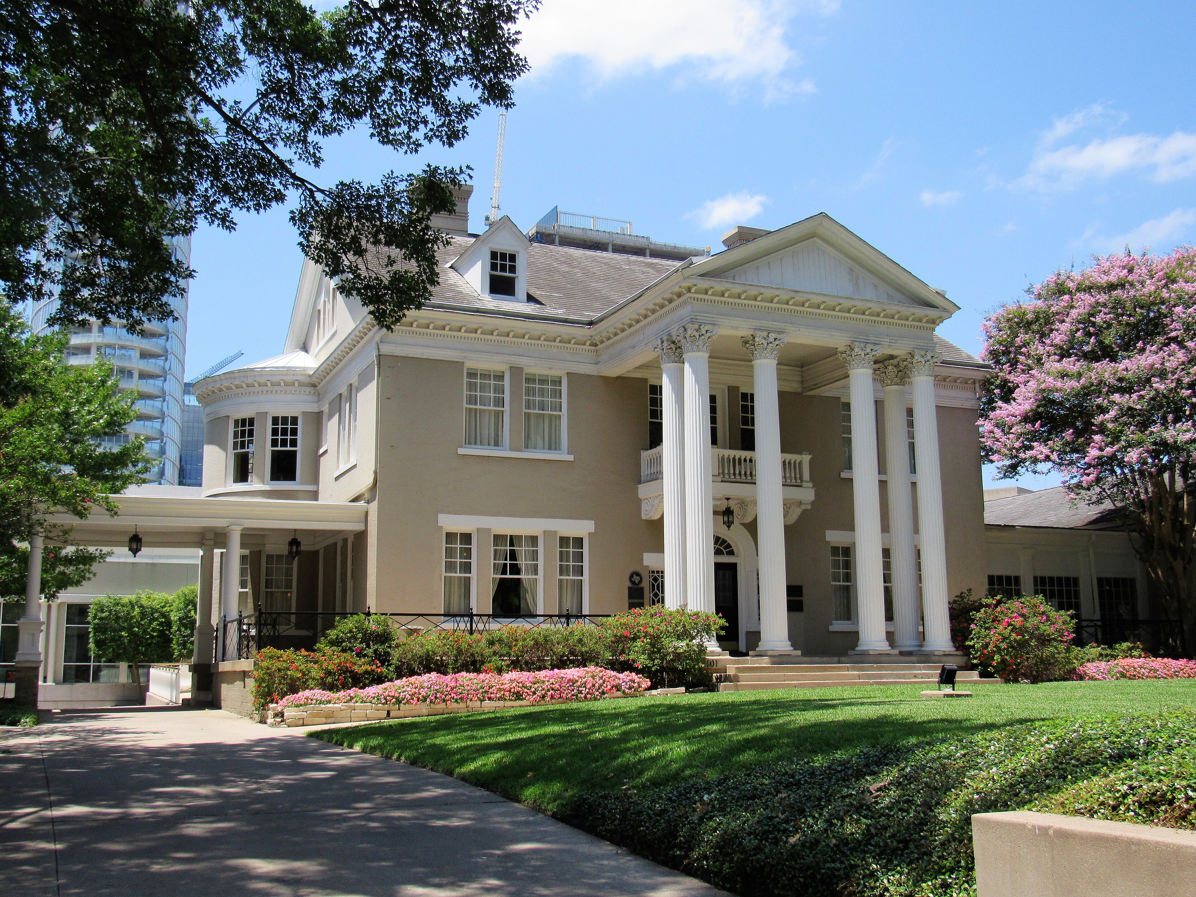 Alfred Horatio Belo House 04.jpg