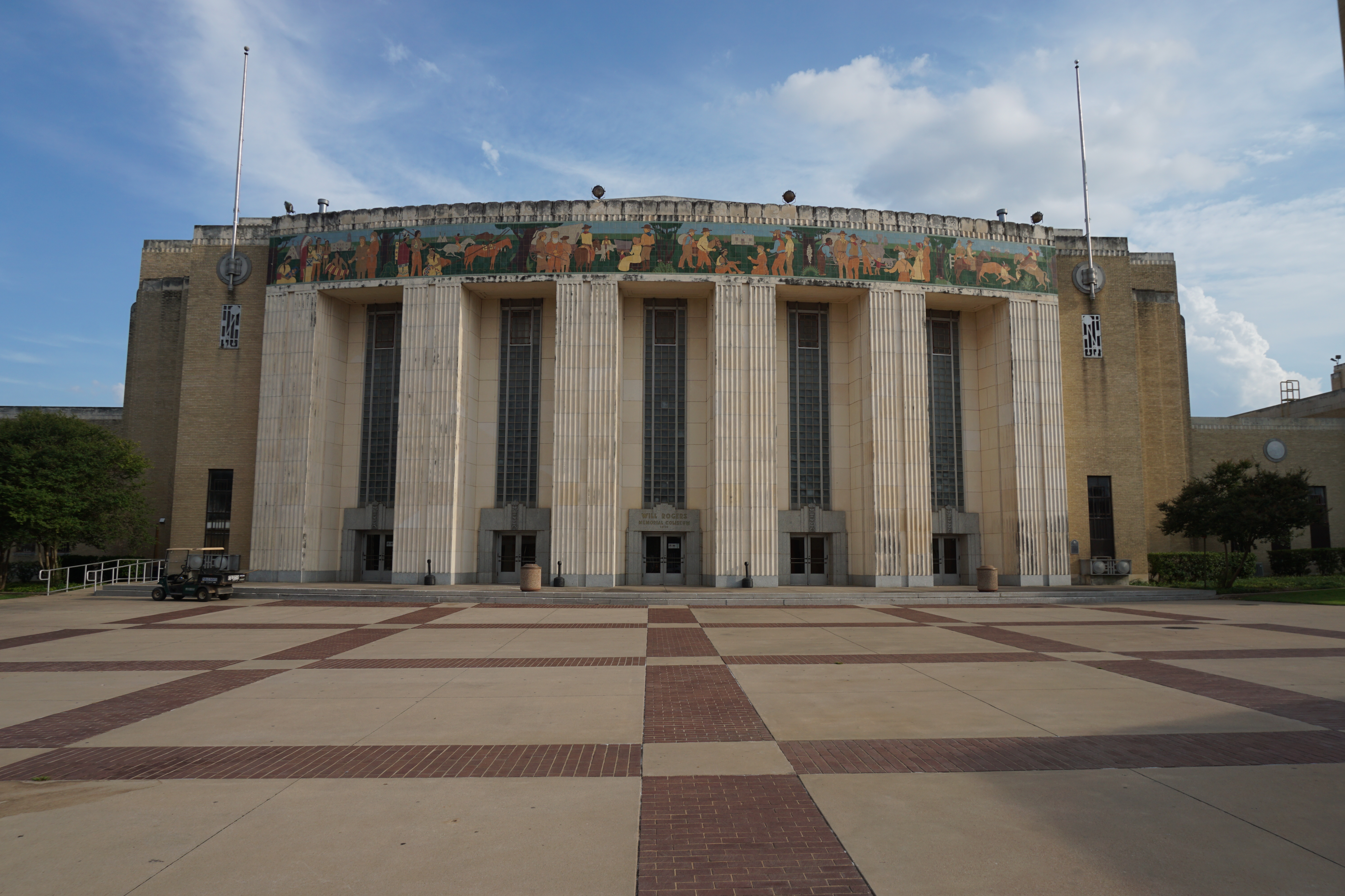 File:Will Rogers Memorial Center June 2016 21 (Will Rogers Coliseum).jpg