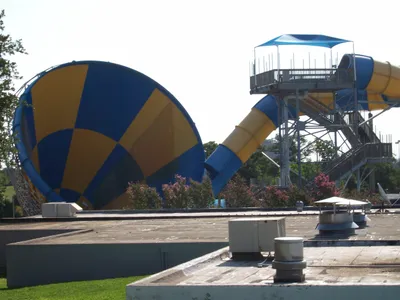 Six Flags Hurricane Harbor