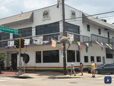 JR.'s Bar & Grill