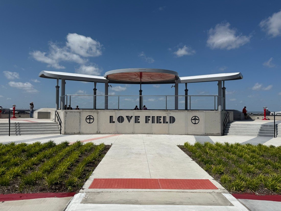 Field photo IMG_6811 — Love Field Observation Area