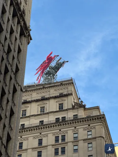 Magnolia Hotel / The Flying Red Pegasus