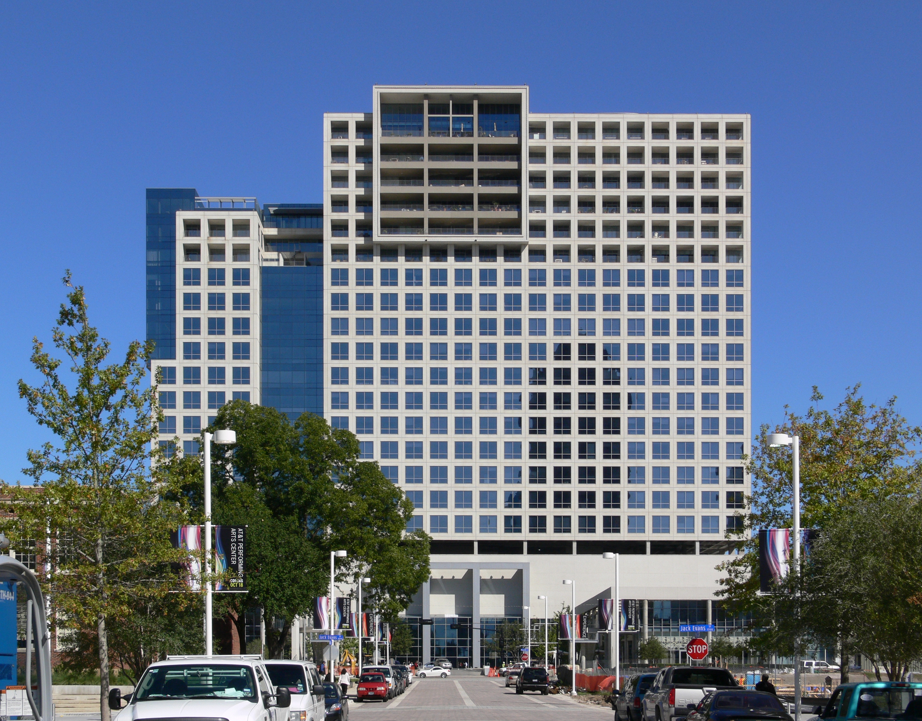 Dallas One Arts Plaza 1