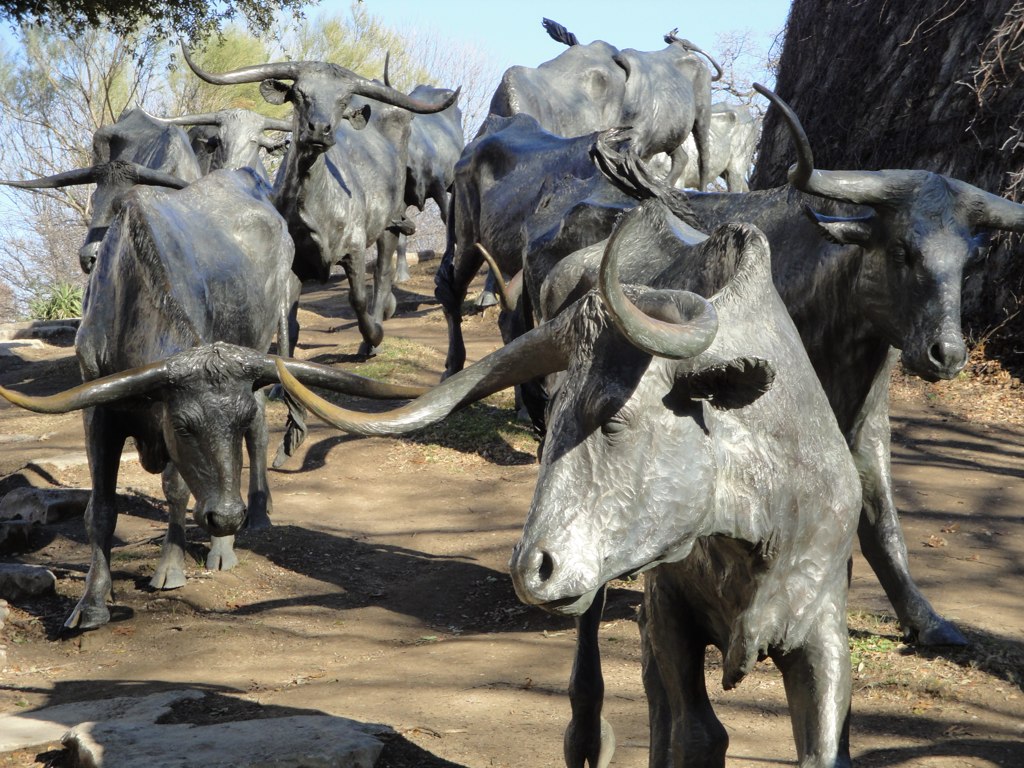 PioneePlaza Dallas 01.jpg