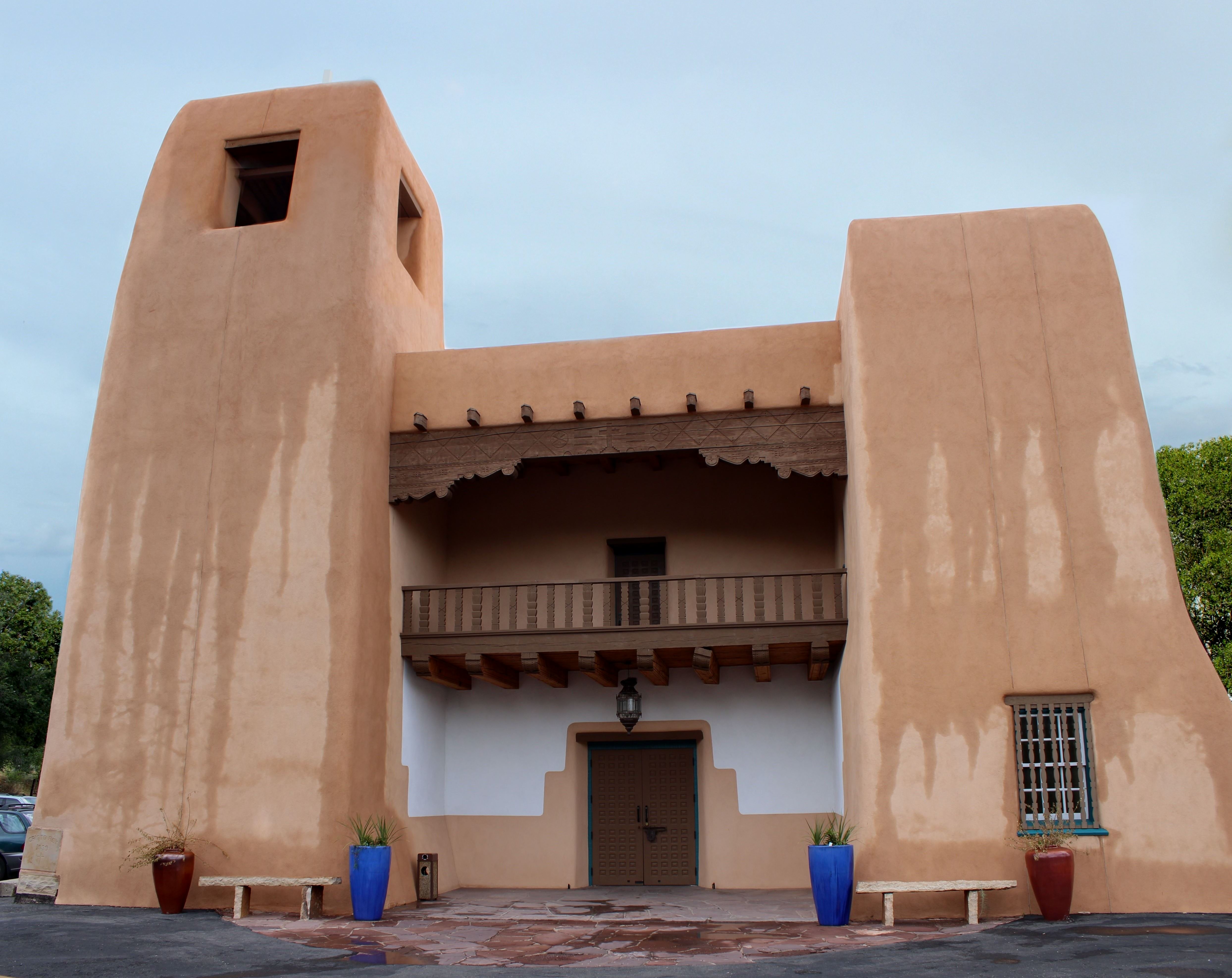 Cristo Rey Church, 1120 Canyon Rd, Santa Fe, USA - panoramio