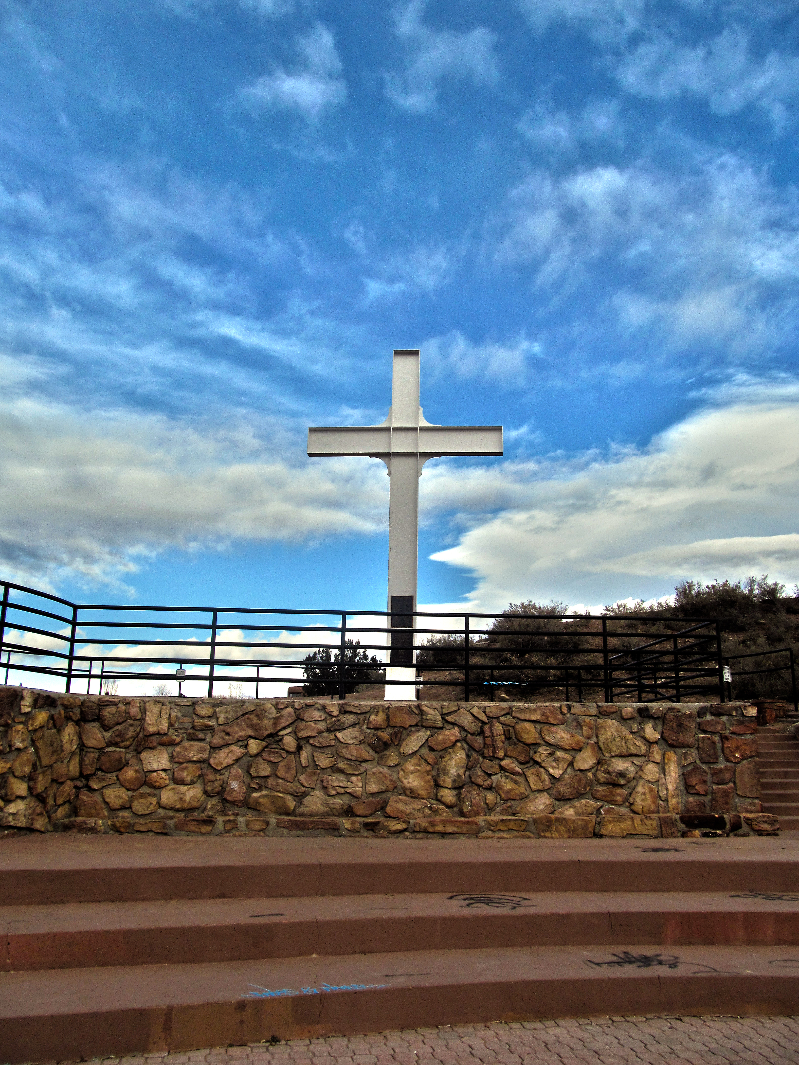 File:Cross of the Martyrs - Santa Fe, New Mexico.jpg
