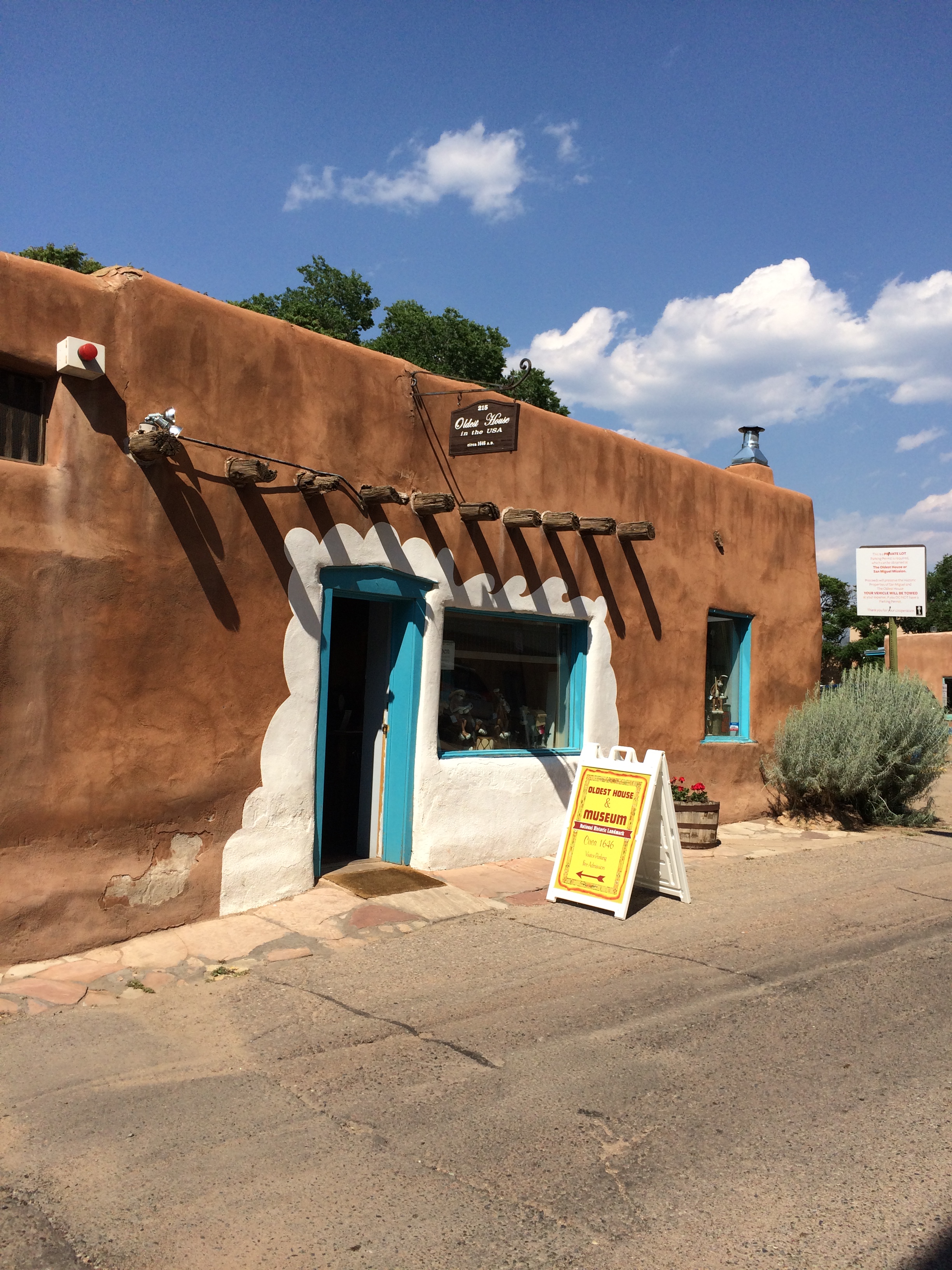Oldest House Barrio de Analco Historic District.jpg