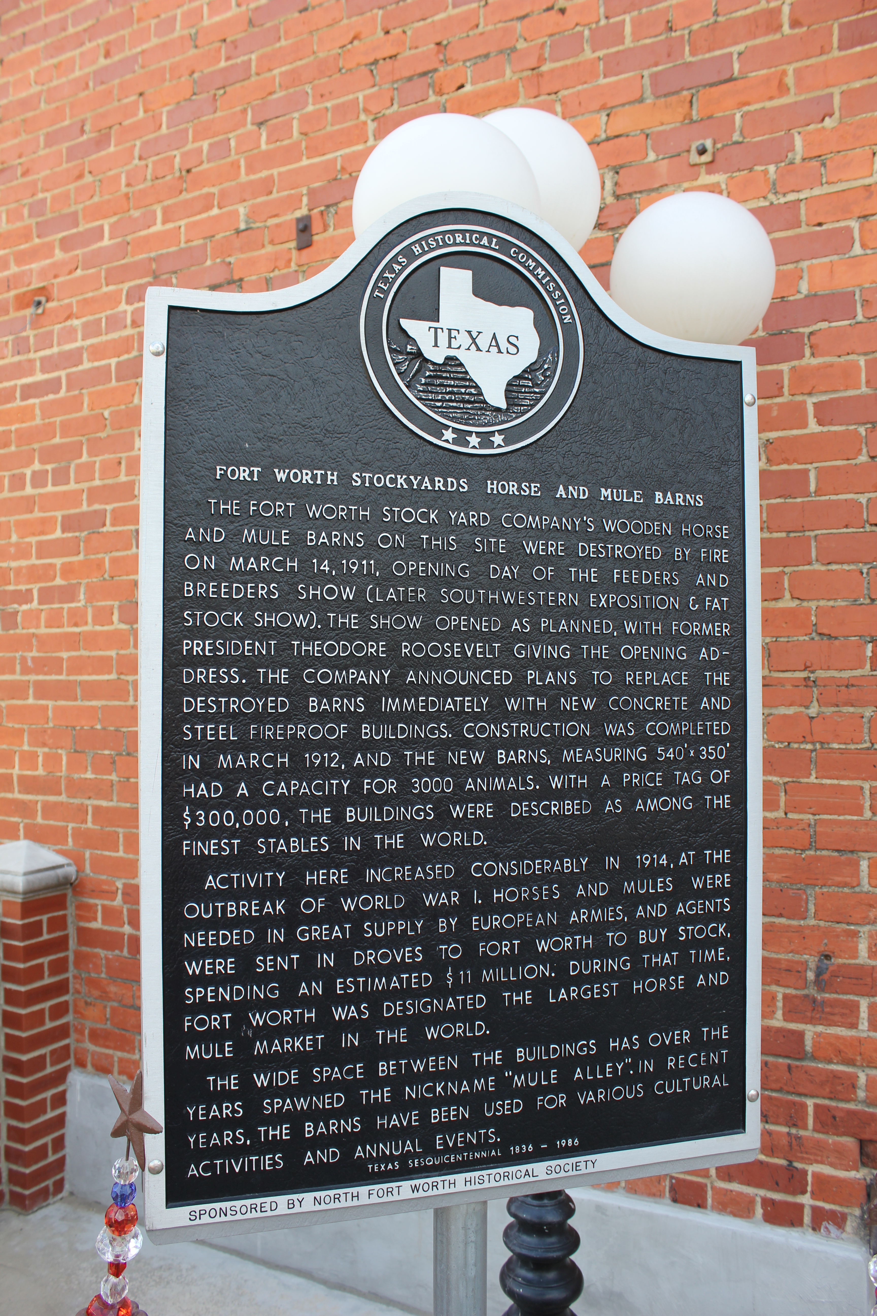 Horse and Mule Barns, Fort Worth, Texas Historical Marker (8123333859).jpg