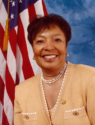 Eddie Bernice Johnson — Pionera en Política